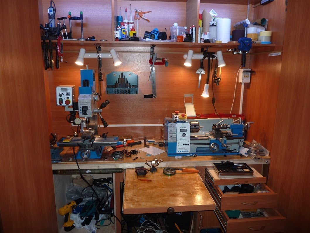 Как построить гараж из пеноблоков своими руками?
