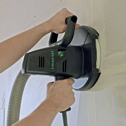 Механический способ | Чем и как отмыть водоэмульсионную краску